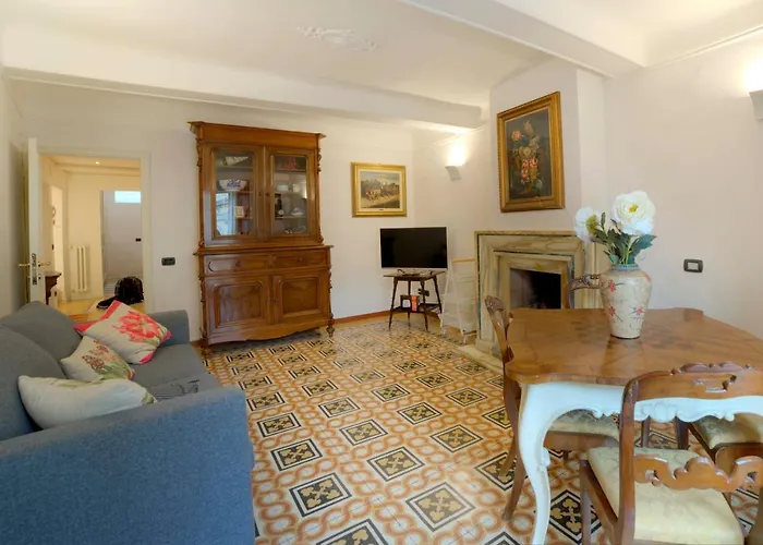 Lara 100m From Piazza Del Campo Apartamento